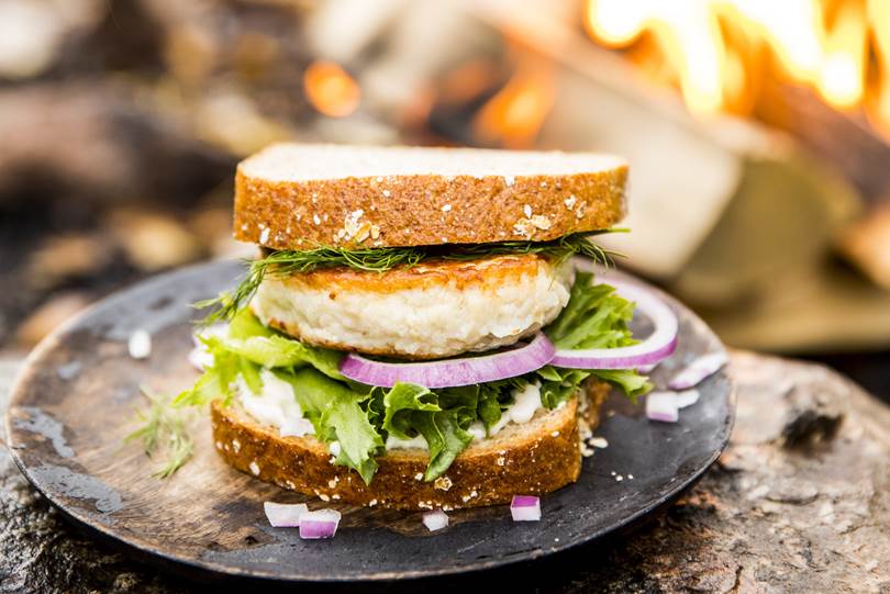 Sandwich med fiskekake.JPG