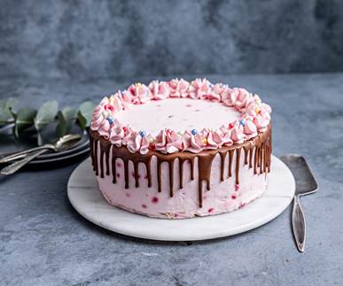 Fryst Dripcake sjokolade med bringebær 8bit